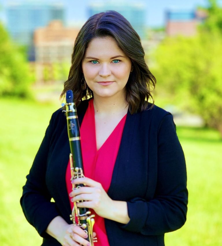 Hannah Lee - Online Clarinet Lesson Teacher - Lesson With You