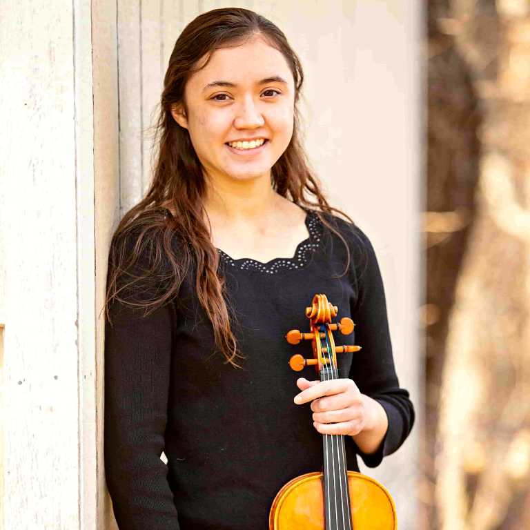 Amelia Dixon Violin Instructor - Lesson With You Violin Lessons