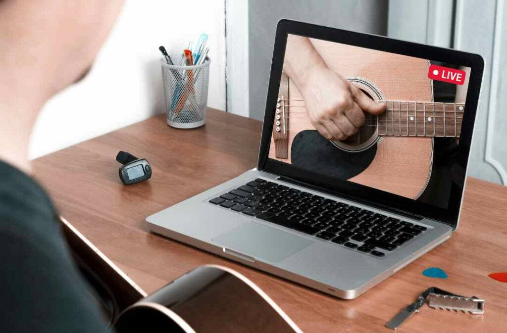 How our guitar lessons work - Lesson With You - Guitar Lessons